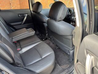 Infiniti FX45 4.5 V8 232kW
