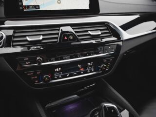 BMW M550 3.0 R6 294kW