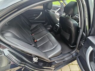 BMW 318 2.0 105kW