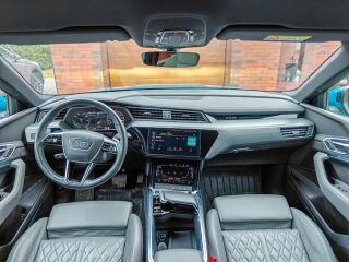 Audi e-tron Sportback 55 S-line quattro 300kW