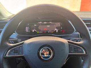 Skoda Superb Combi Elegance FL 2.0 TSI 140кВ