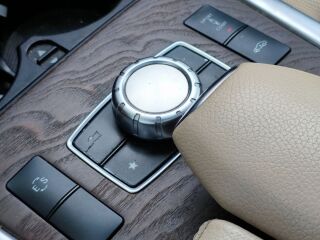 Mercedes-Benz E 350 3.0 V6 185kW