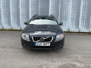 Volvo V70 Facelift Momentum 2.0 R5 D3 120kW