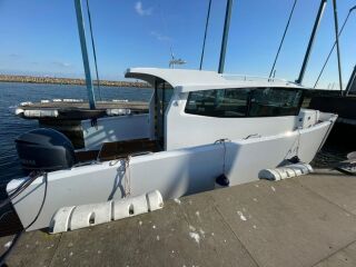 FactoryBoats X9 Yamaha F350 V8