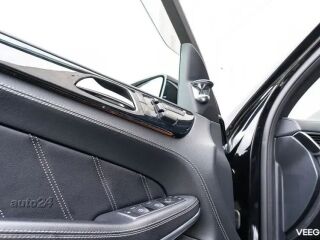 Mercedes-Benz GL 63 AMG 5.5 V8 Bi-Turbo 410kW