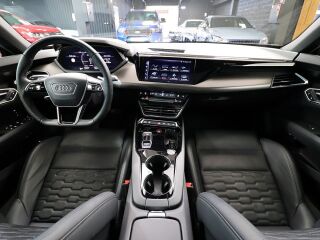 Audi e-tron GT quattro 350kW