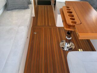 Marex Sun Cruiser 310 Volvo Penta D6-380 EVC DPI 380hp S 5.5 R6