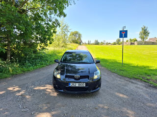 Toyota Auris 2.2 130kW