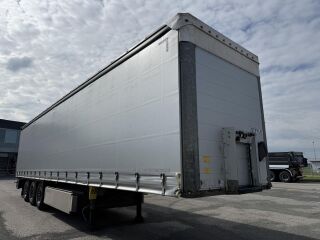 Schmitz Semitrailer Curtainsider Standard
