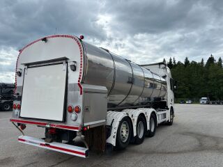 Scania R500 XT 8x4*4 EURO6 + RETARDER + 4 COMPARTMENTS 20 368kW