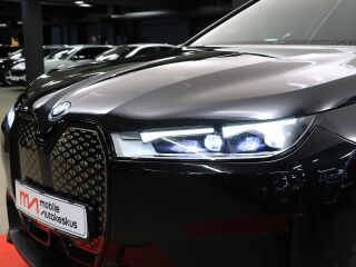 BMW iX xDrive 40 240кВ