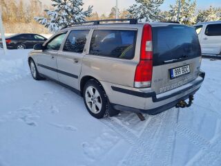 Volvo V70 2.4 R5 125kW