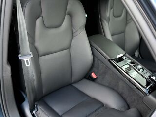 Volvo V60 AWD INSCRIPTION EXPRESSION INTELLI SAFE MY23 2.0 T6 Plug-in 251кВ