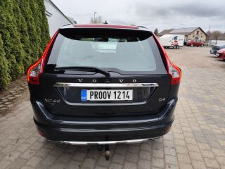 Volvo XC60 MOMENTUM 2.0 R4 D4 133kW