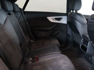 Audi Q8 S line 50 TDI quattro 3.0 210kW