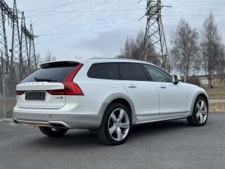 Volvo V90 Cross Country D4 OCEAN RACE Intelli Safe Pro A 2.0 140kW