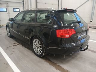 Audi A4 S-line quattro 3.0 V6 24V 171kW