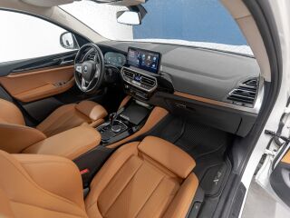BMW X4 xDrive20i 2.0 135kW