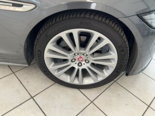 Jaguar XF R-sport 2.0 132кВ