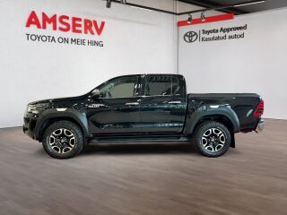 Toyota Hilux Legend 2.8 150кВ