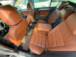 Volkswagen Golf 1.6 77kW