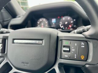 Land Rover Defender D250 X-DYNAMIC SE 183kW