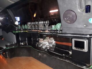 Lincoln Navigator Stretch Limousine 5.4