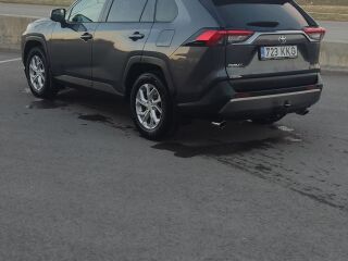 Toyota RAV4 Luxury 2.0 129kW