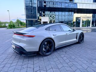 Porsche Taycan Turbo 500кВ