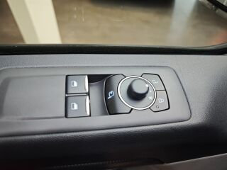 Ford Transit Custom 320 Limited Long 2.0 110kW