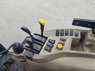 John Deere 3720