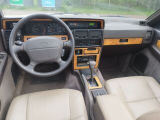 Infiniti M30 3.0 121kW