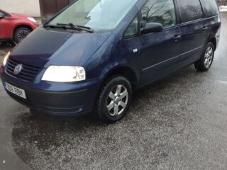 Volkswagen Sharan 1.9 R4 TDI 85кВ
