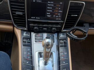 Porsche Panamera 4 sport chrono 3.6 V6 220kW