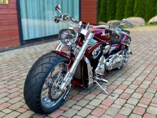 Harley-Davidson VRSCA V-Rod Supercharged 200/300 V2 Revolution 86kW