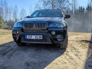 BMW X5 3.0 225кВ