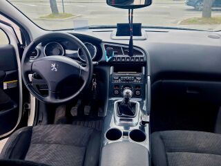 Peugeot 3008 2.0 110кВ