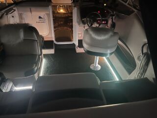 Crownline 210 ccp + haagis 5.7 v8 190kW