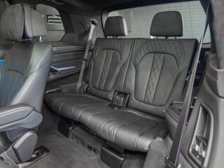 BMW X7 xDrive M50d Individual 3.0 R6 294kW