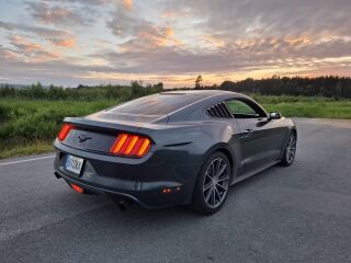 Ford Mustang EcoBoost 2.3 227kW