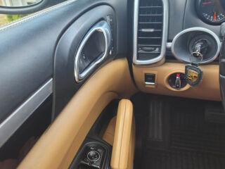 Porsche Cayenne 3.0 180kW