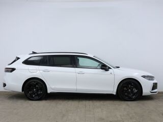 Volkswagen Passat R-Line 4Motion 2.0 142кВ