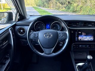 Toyota Auris Touring Sports Active Style Facelift 1.6 D-4D 82kW