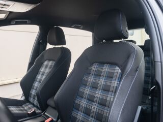 Volkswagen Golf GTE PHEV 1.4 R4 TSI 110kW
