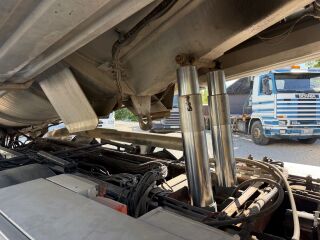 Volvo FH12 Kuivaimur Capbora 6000