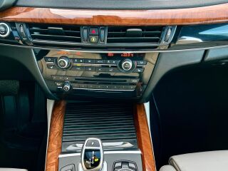 BMW X5 xDrive 40d Individual M-Pakett 3.0 R6 230kW
