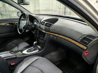 Mercedes-Benz E 270 AVANTGARDE 2.7 130kW