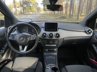 Mercedes-Benz B 180 1.5 80kW