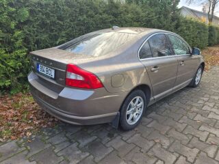 Volvo S80 2.5 170кВ