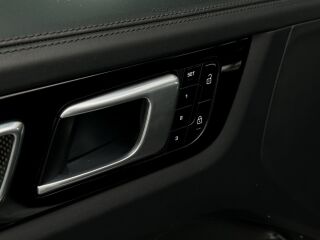Porsche Cayenne Turbo 4.0 404kW